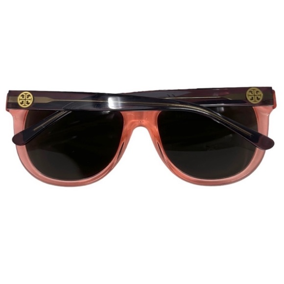 Tory Burch TY7091A Sunglasses in Crystal Poppy/Charcoal/Solid Smoke - Picture 3 of 17